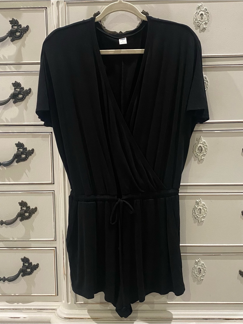 Women’s Old Navy Black Romper Size Medium